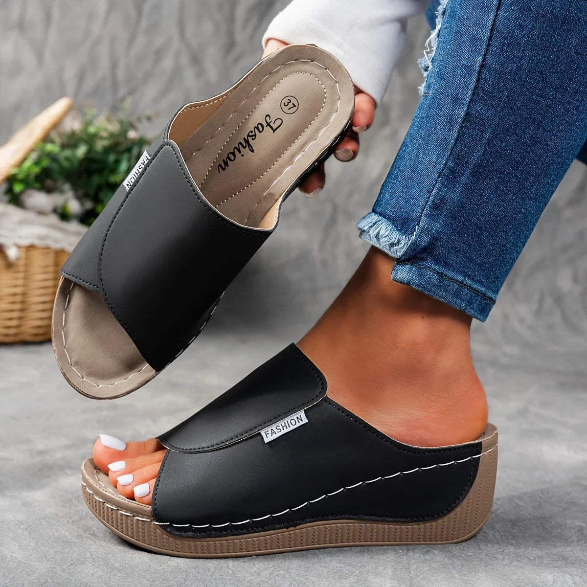 TAMARA | CLASSIC COMFORT WALKING SANDALS