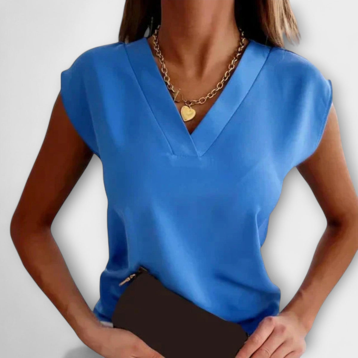 Aureza – V-Neck Top with Summer Cut
