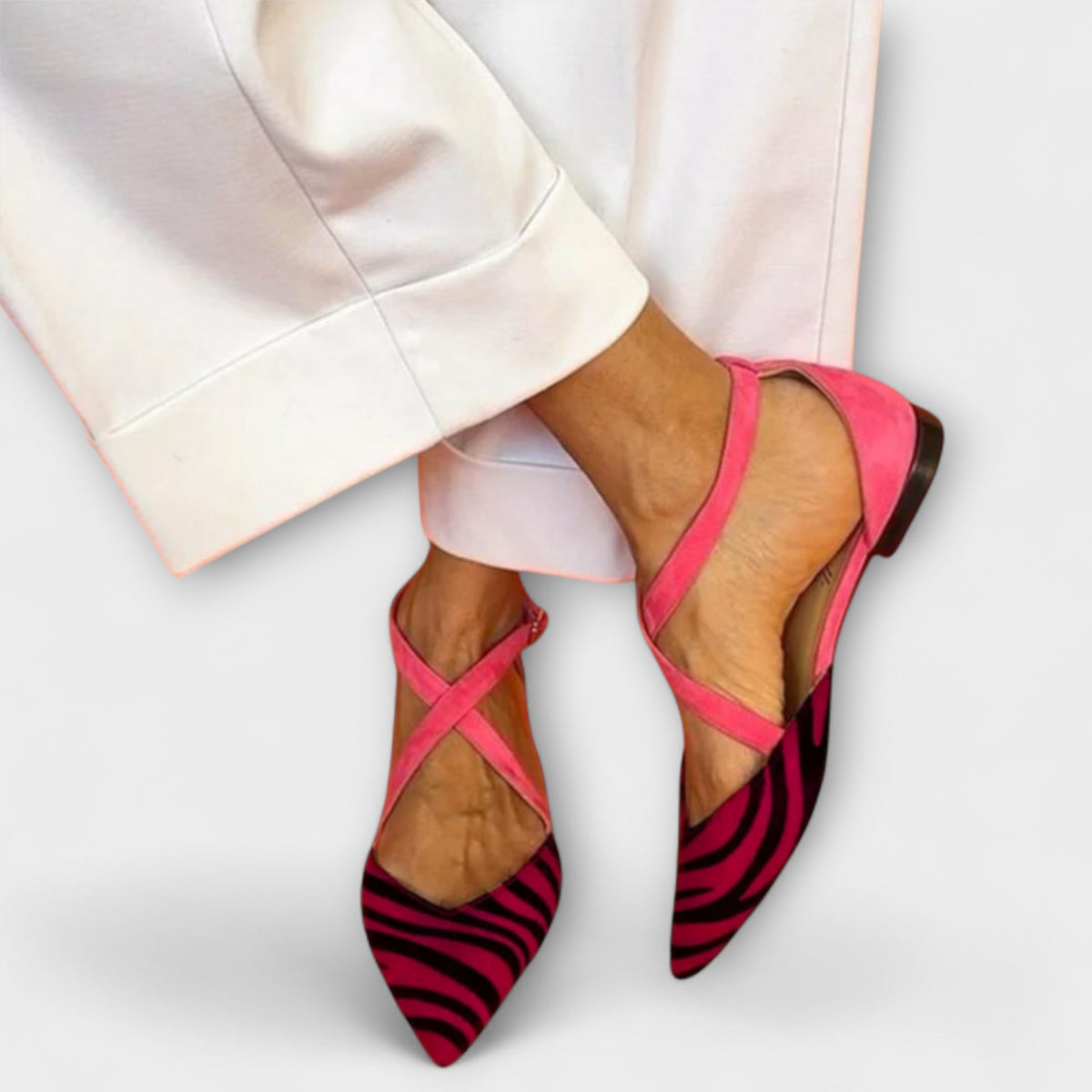 GABRIELLE - BAND DETAIL LOAFERS