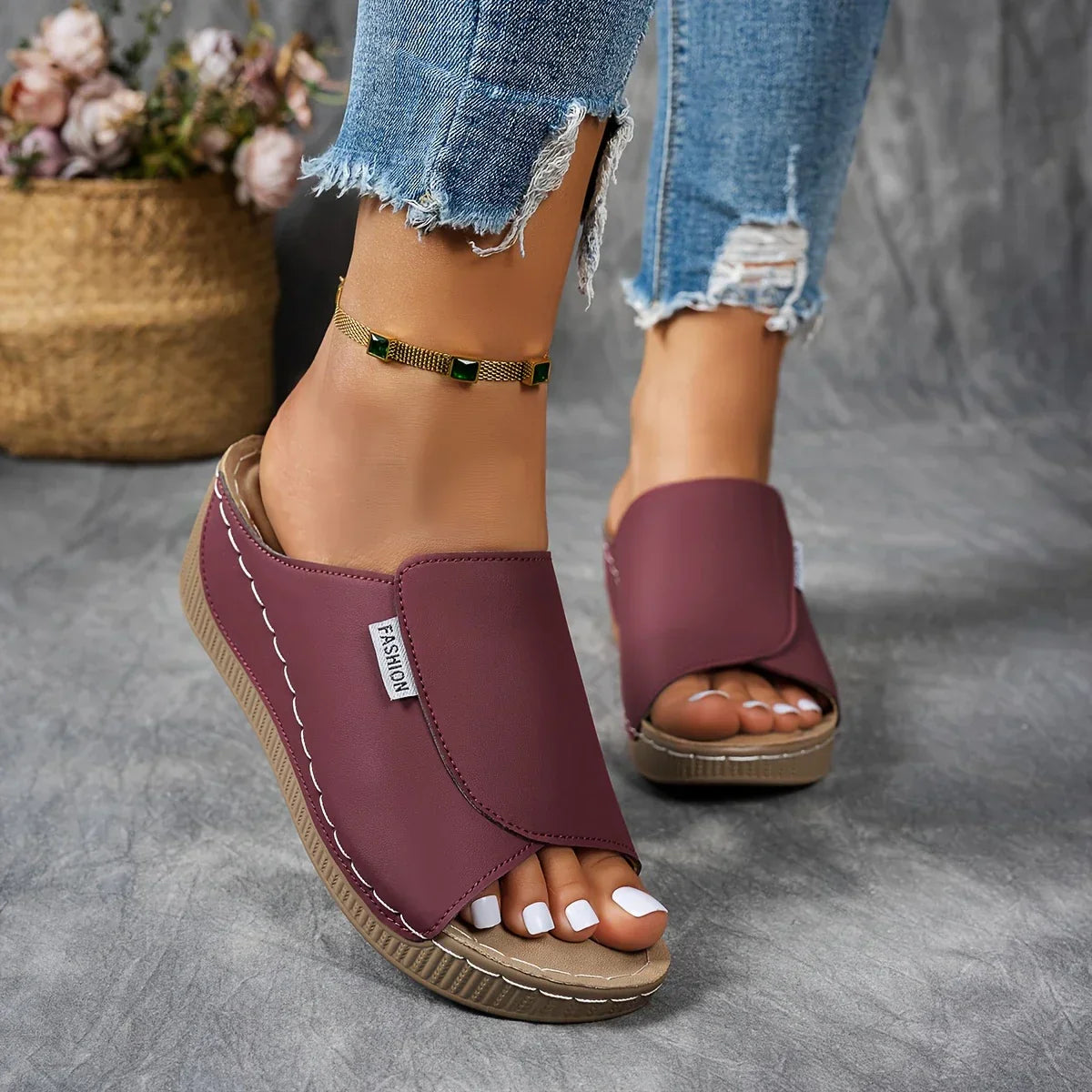 TAMARA | CLASSIC COMFORT WALKING SANDALS