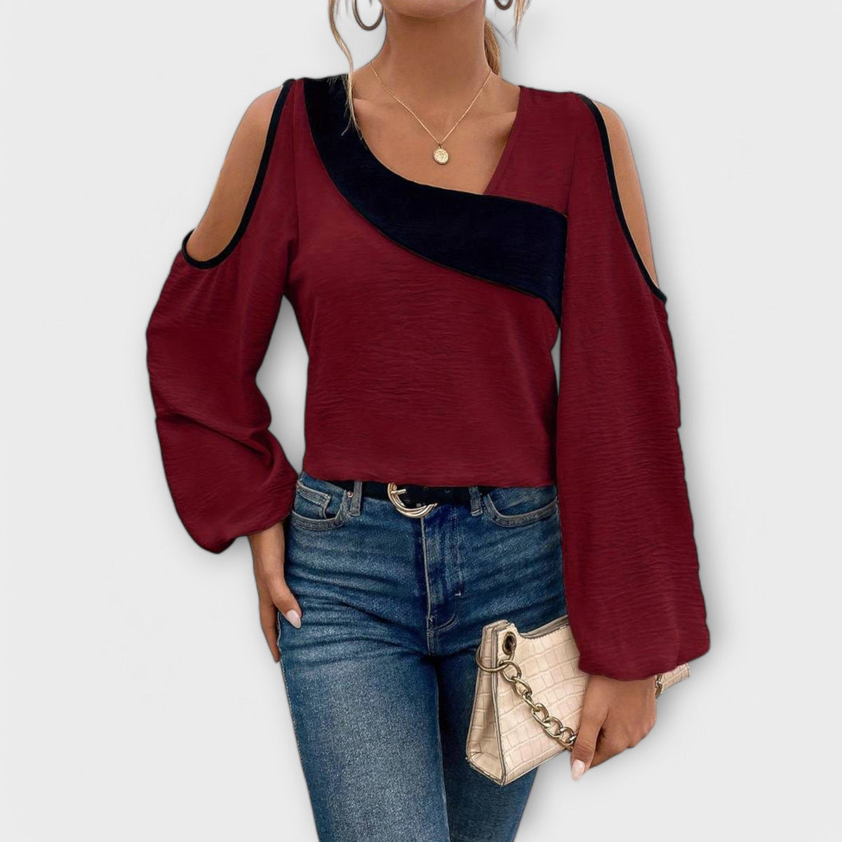 Nayela – Blouse with Square Neckline