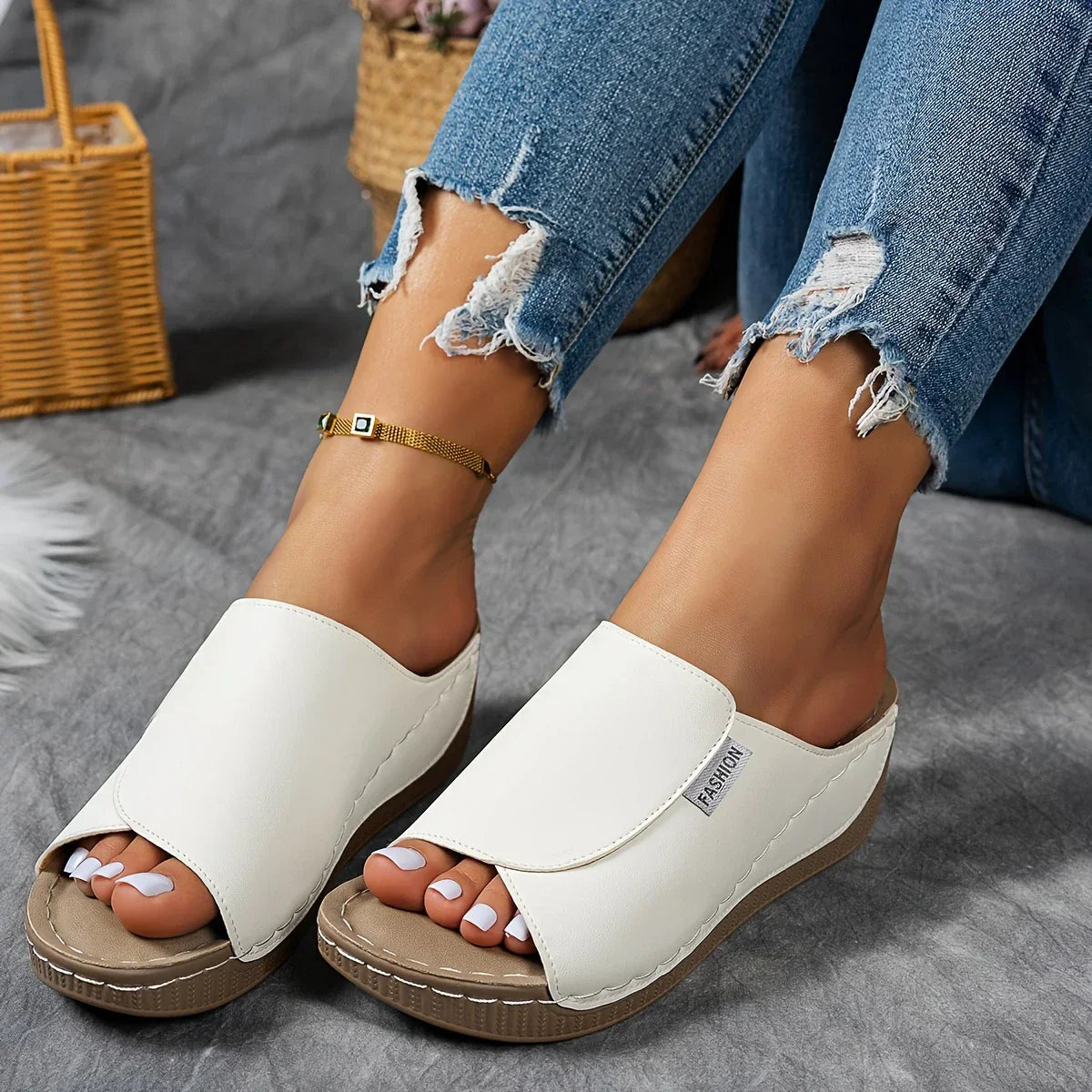 TAMARA | CLASSIC COMFORT WALKING SANDALS