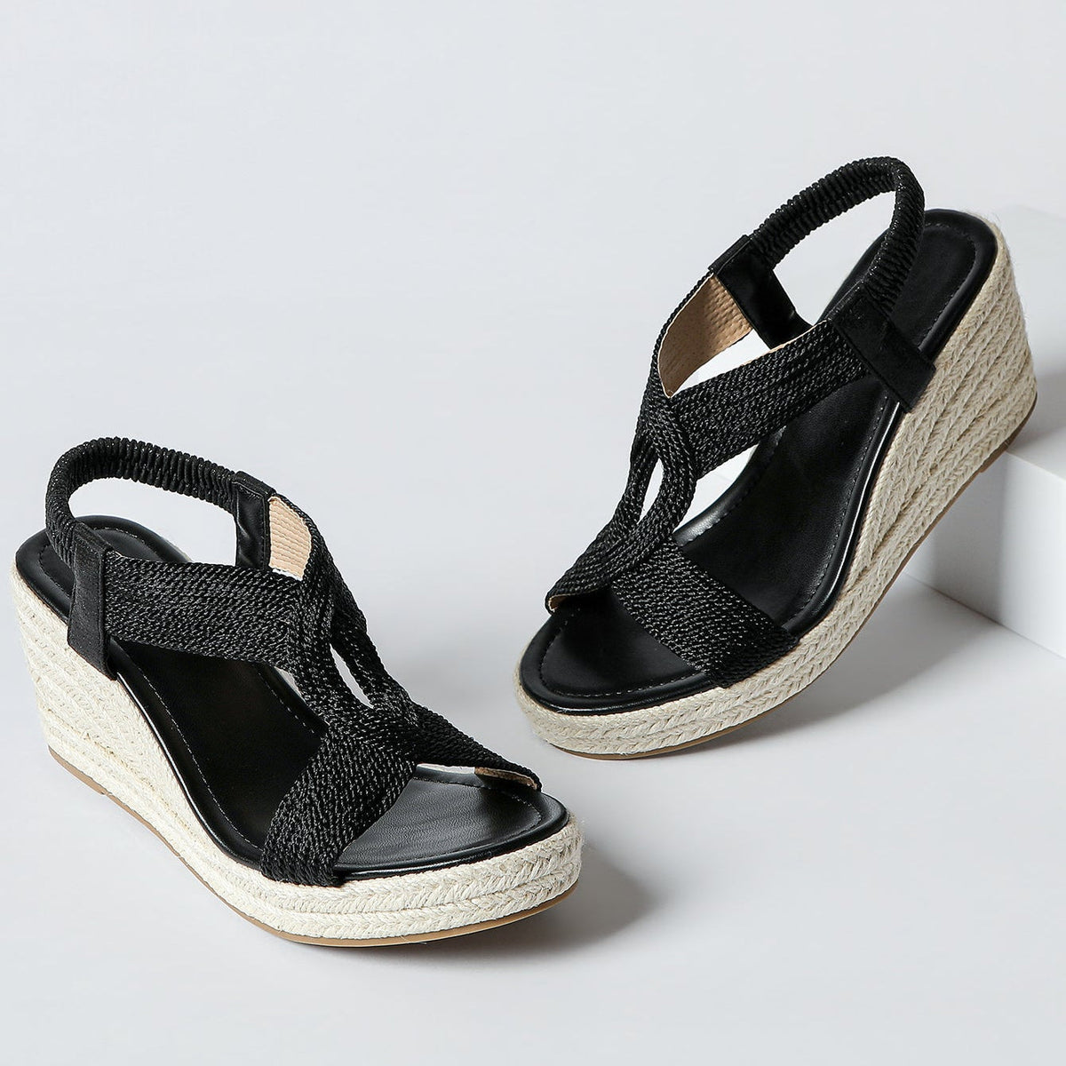 Aroa | wedge sandals with artisanal braiding