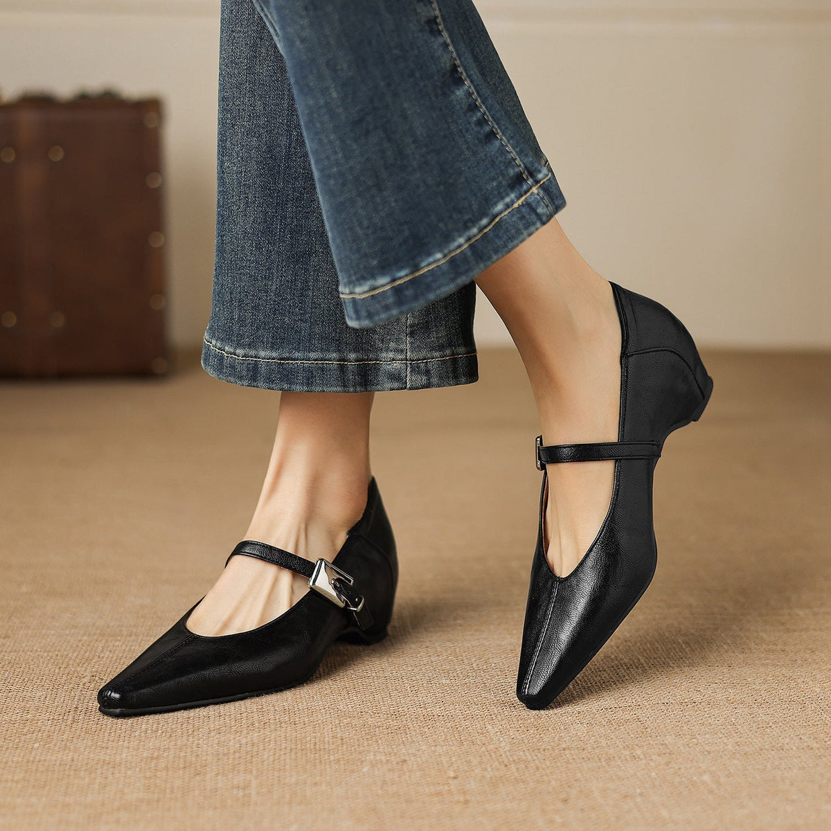 Selma | Pointed-Toe Mary Jane Flat