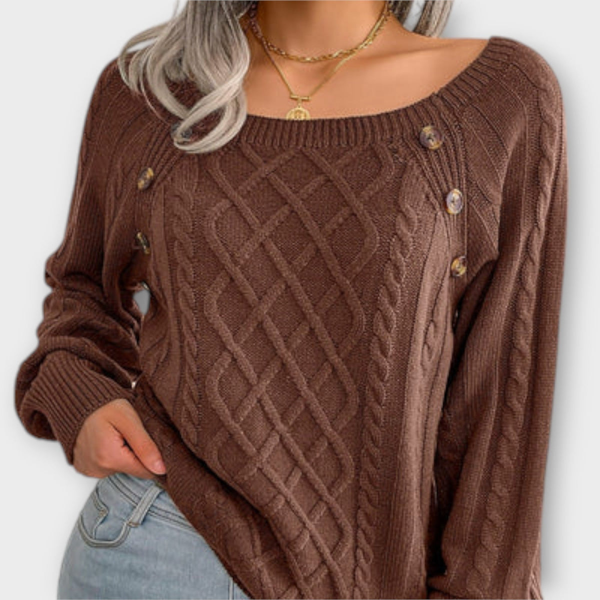 Naelle – Knitted Sweater with Buttons