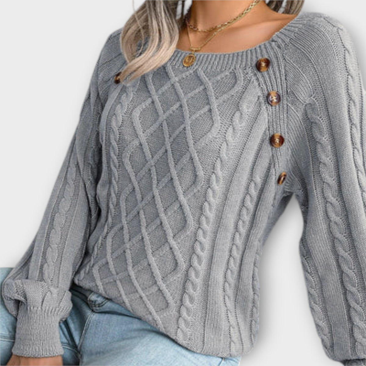 Naelle – Knitted Sweater with Buttons
