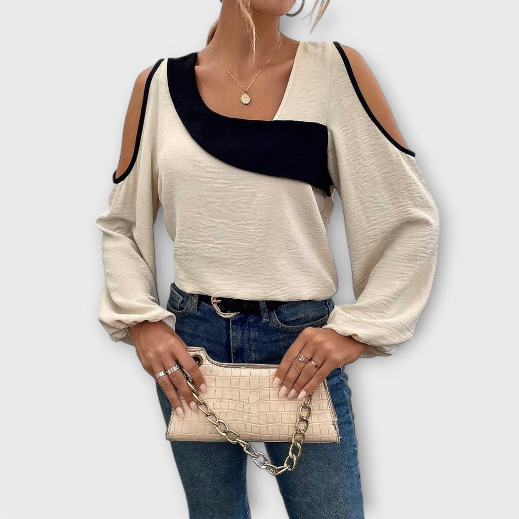 Nayela – Blouse with Square Neckline