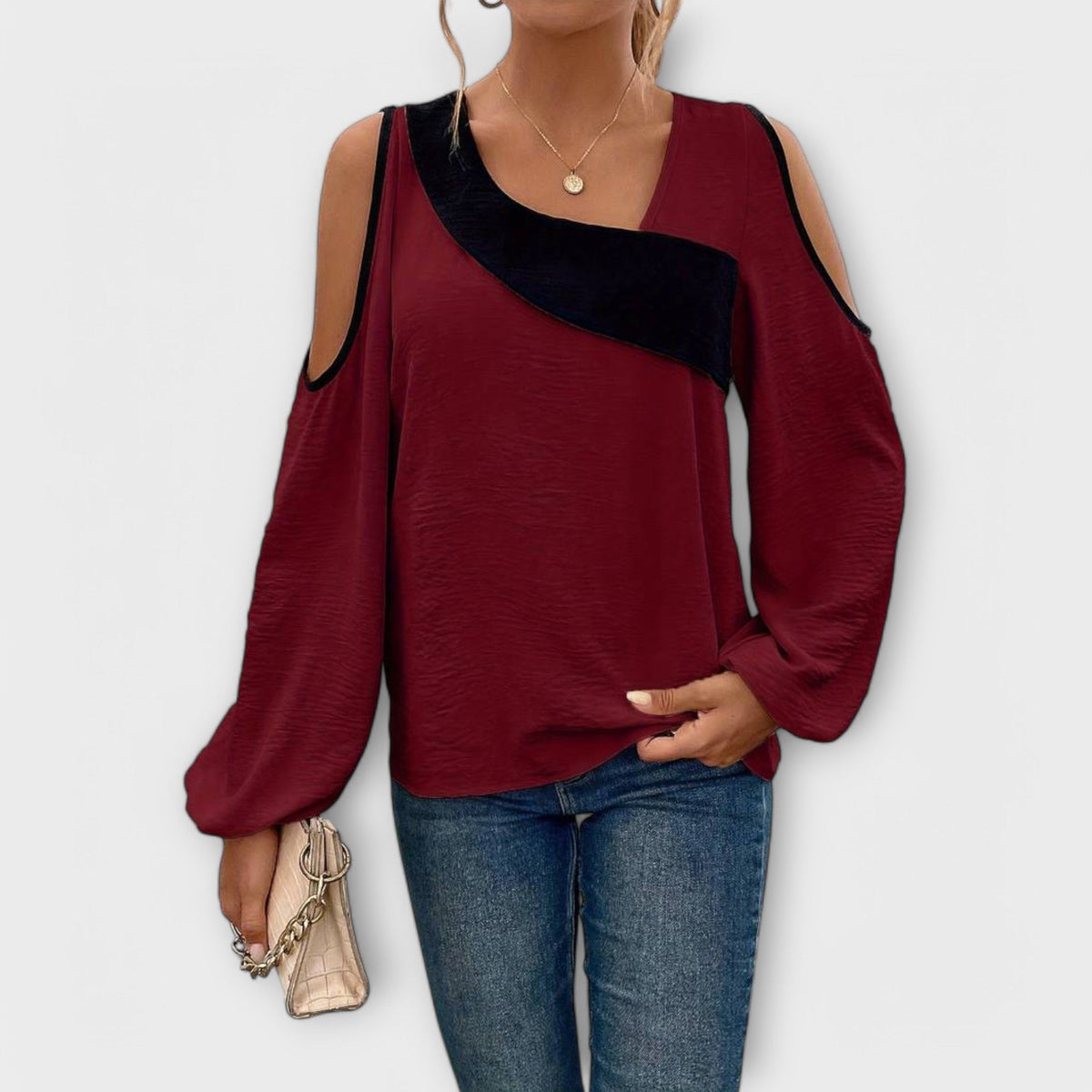 Nayela – Blouse with Square Neckline