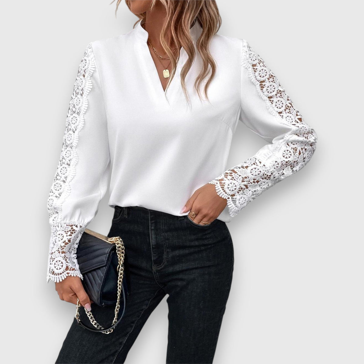 Leora – Blouse with Long Sleeves