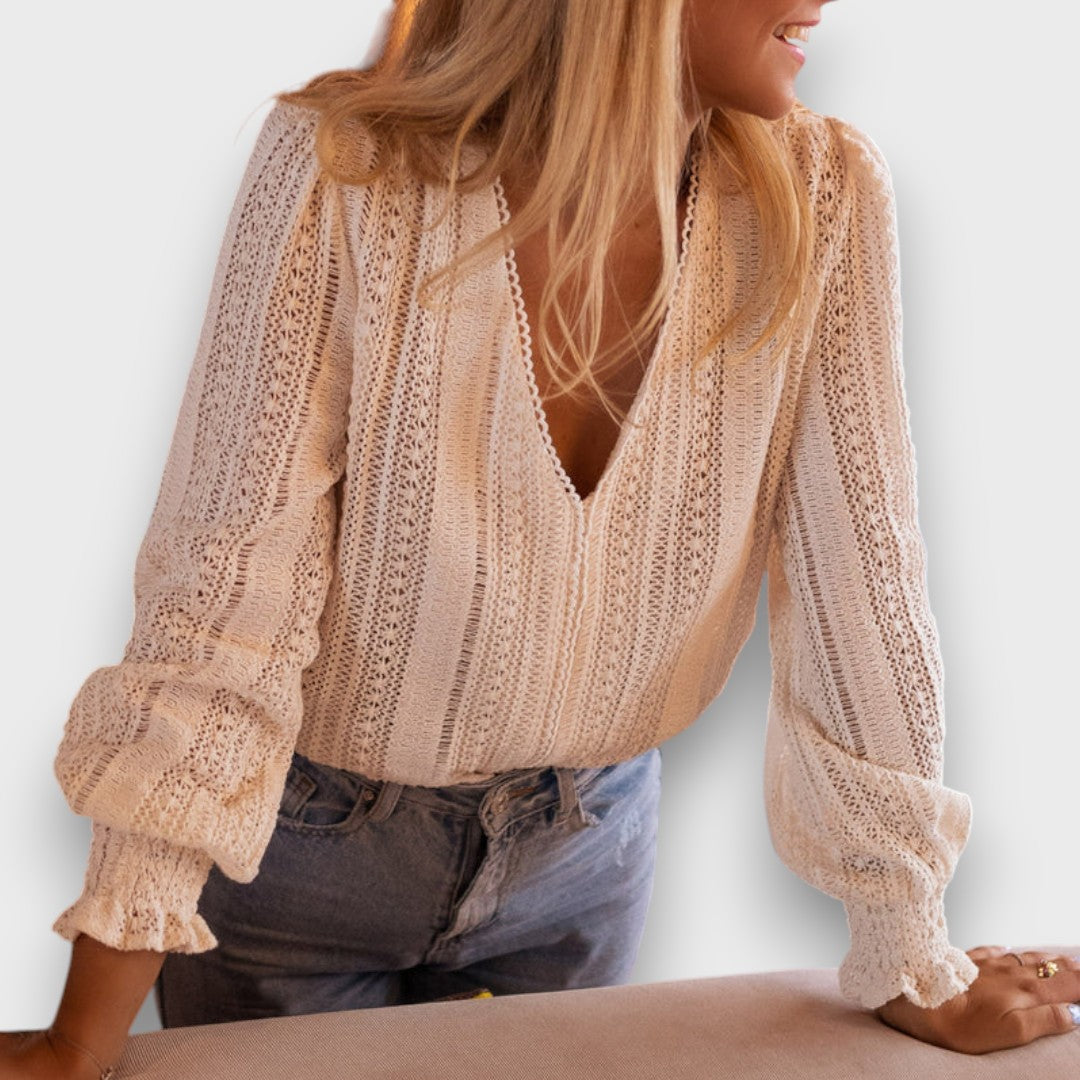 Ravelle – Knit Blouse with V-Neck