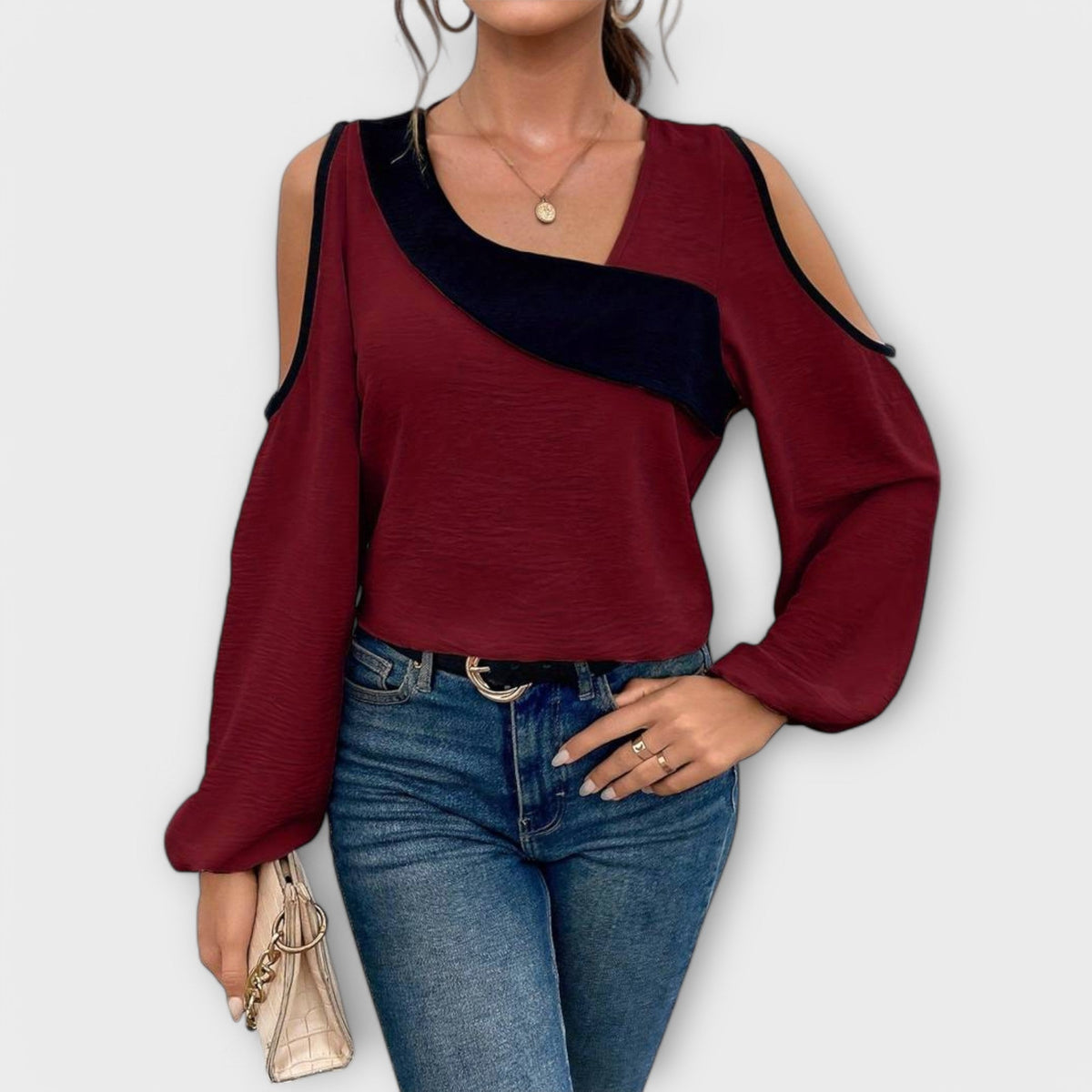 Nayela – Blouse with Square Neckline