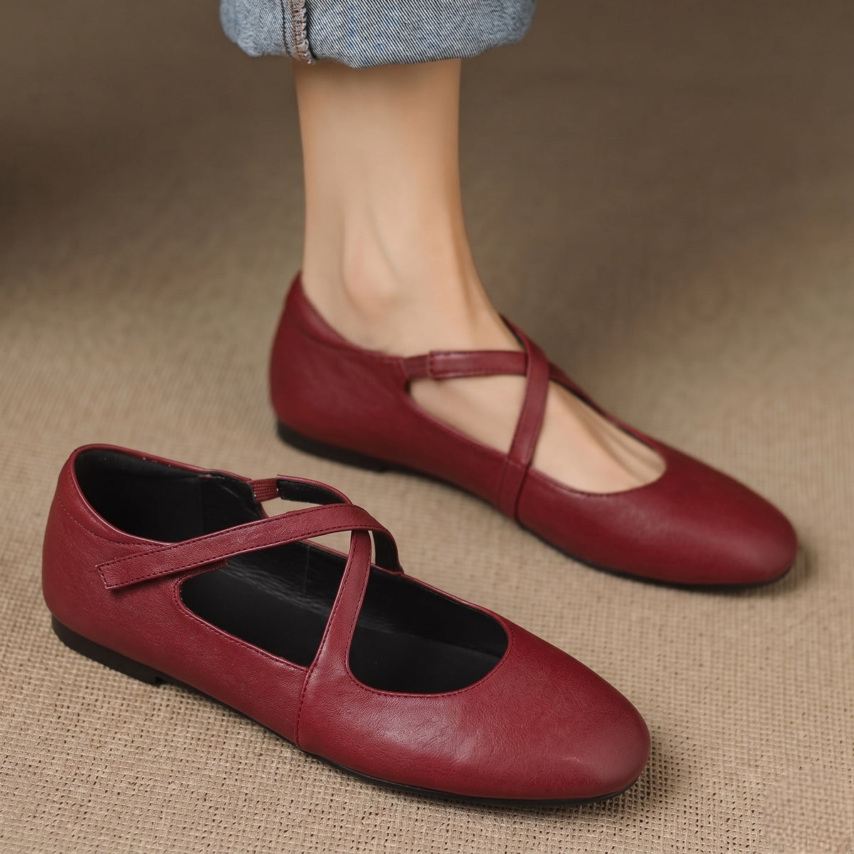 Elsie | Cross-Strap Round-Toe Ballet Flats