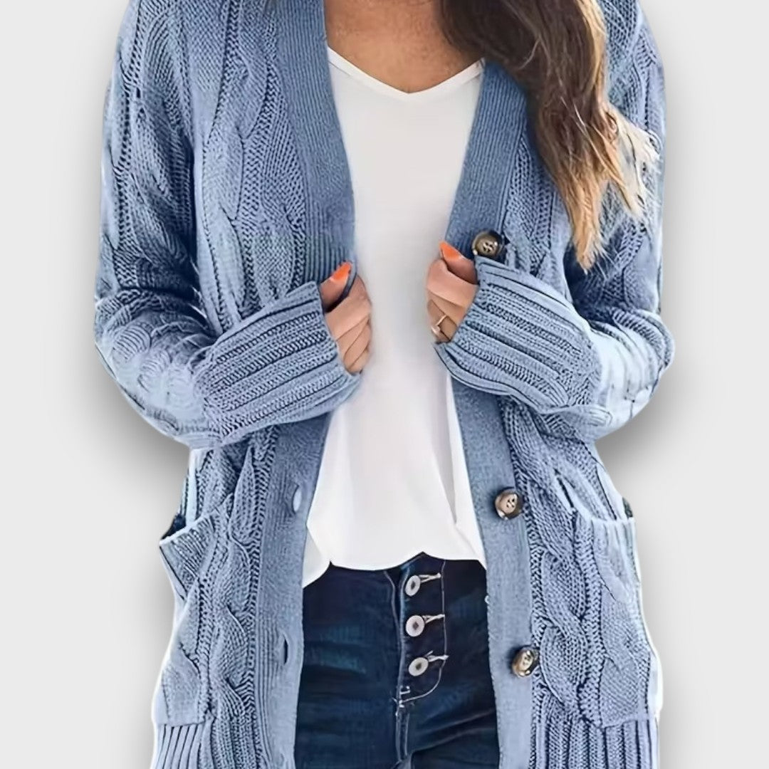 Seliah – Classic cable knit cardigan
