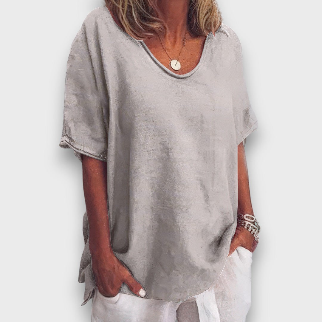 Ilyana – Simple Oversized Blouse for Every Day