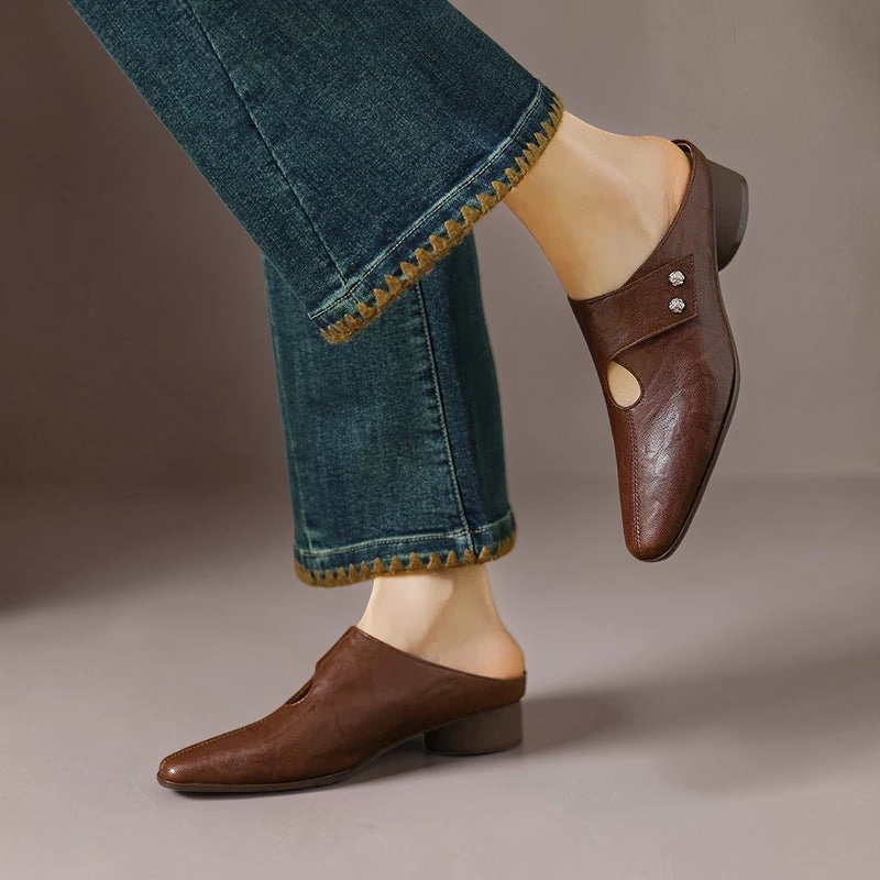 Hilda | Pointed-Toe Cut-Out Block-Heel Mules